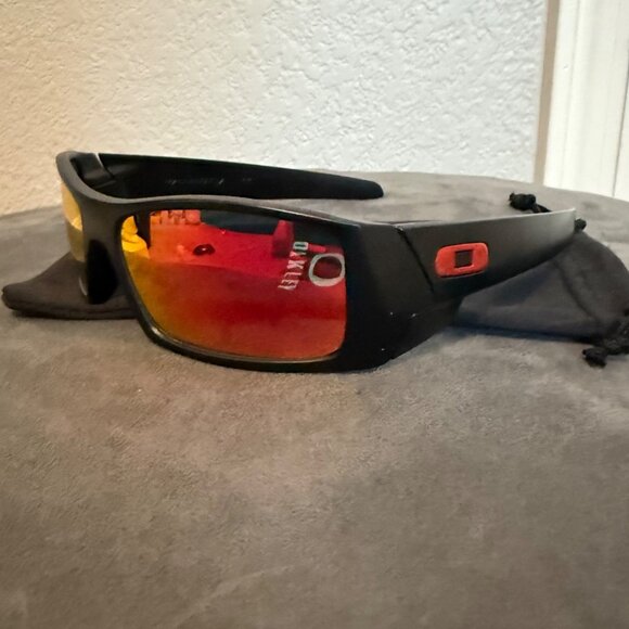 Oakley Other - Oakley Sunglasses Gascan Matte Black Frame OO9014 Red Icons
